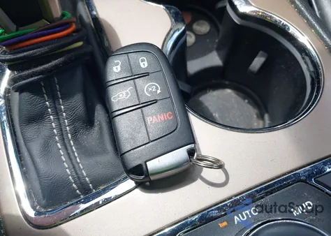 2017 Jeep Grand Cherokee Overland 4X4 from USA, damaged, VIN 1C4RJFCG6HC617770